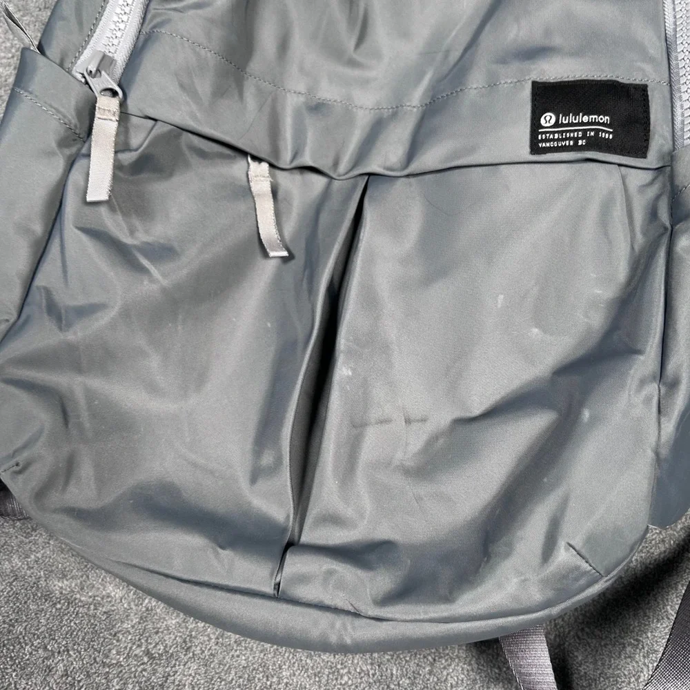 Lululemon Everyday Backpack 2.0 23L Gray Laptop Travel Commute Bag RN106259 - Picture 5 of 16